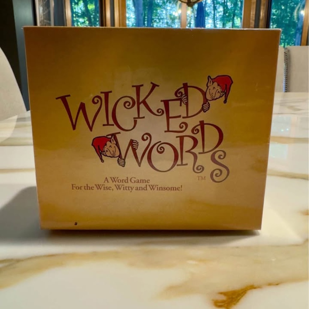 Game- NEW/Vintage 2001 Wicked Words- Wording Card Game for Winsome